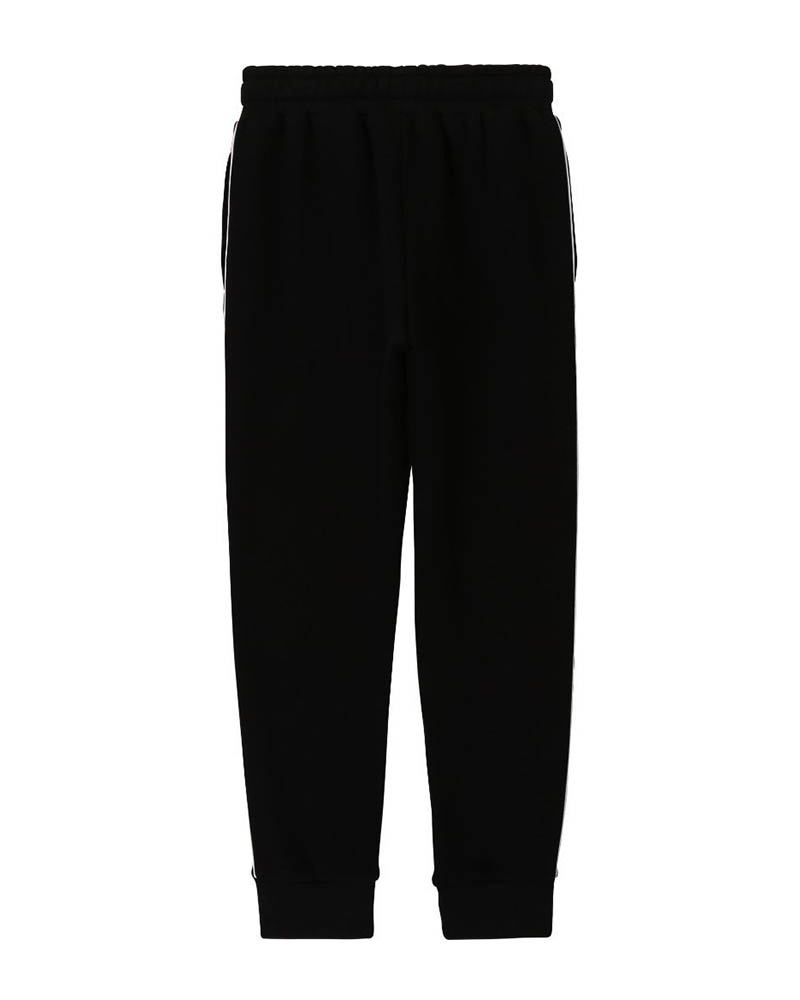 DKNY
