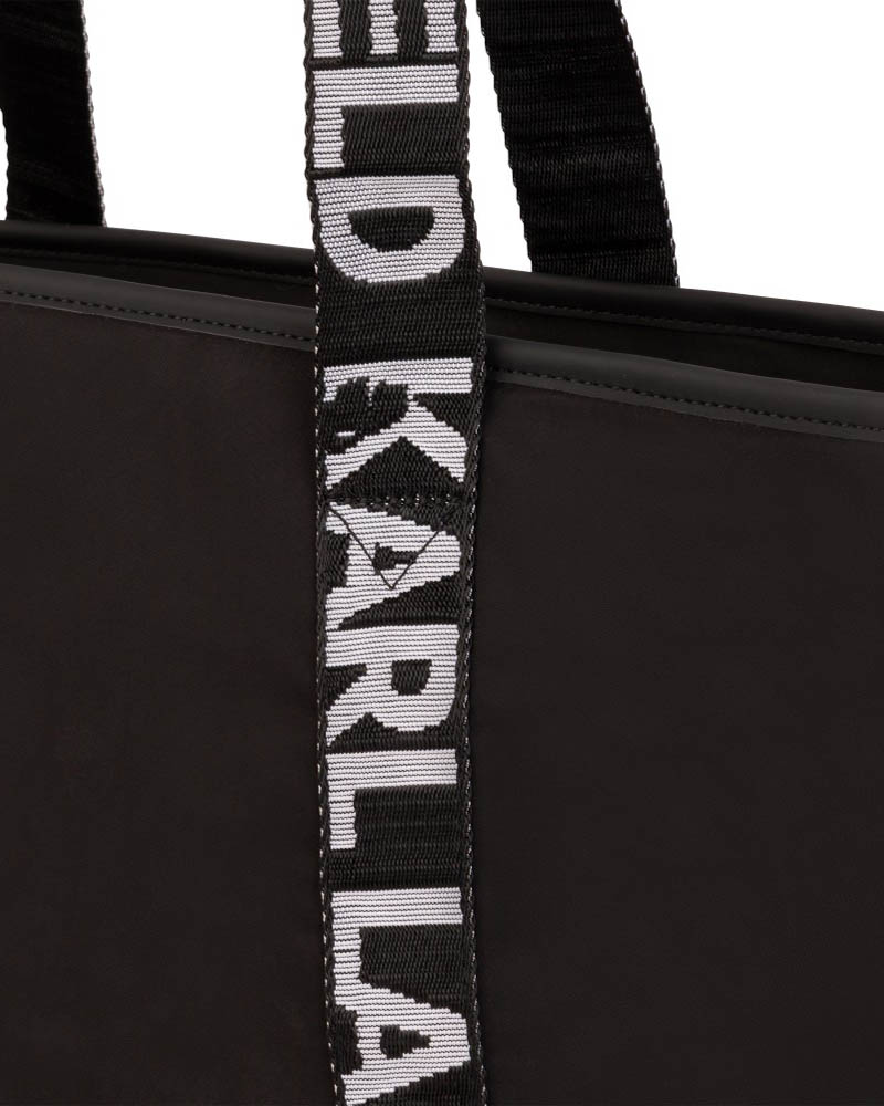 KARLLAGERFELD