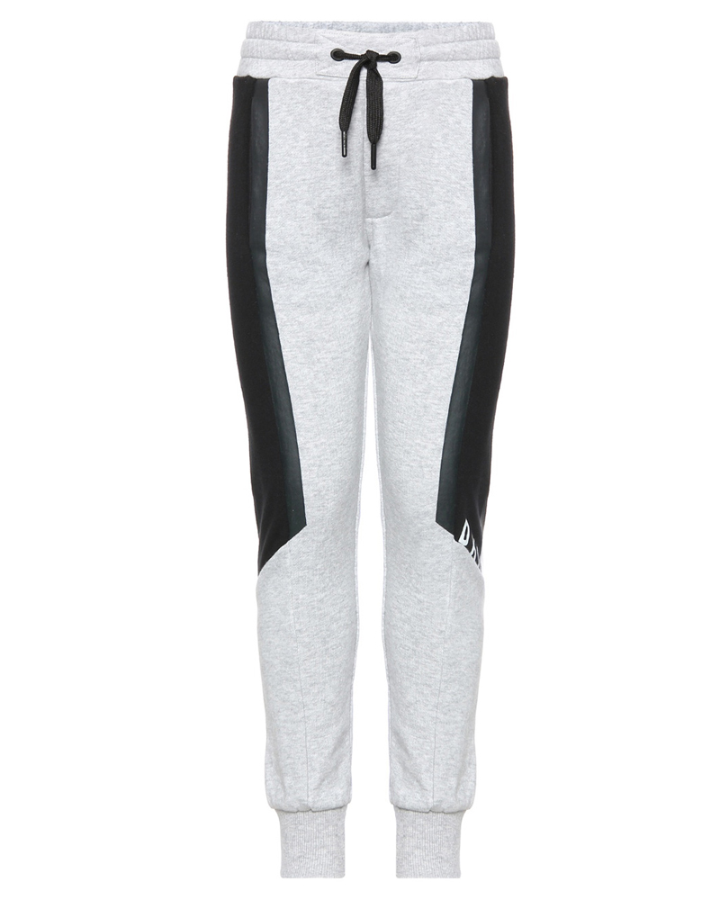 DKNY
