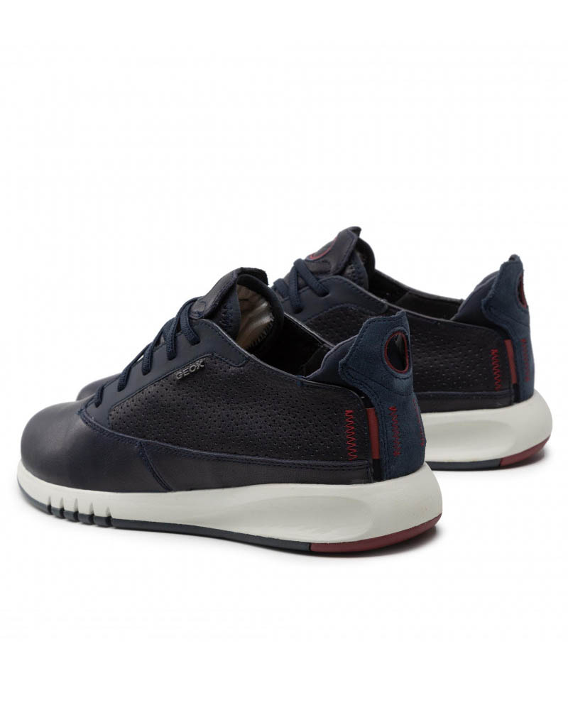 GEOX