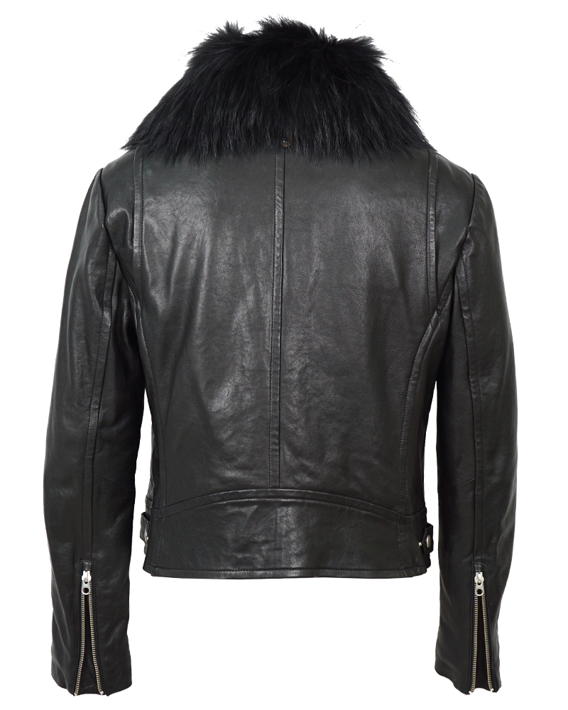 MACKAGE