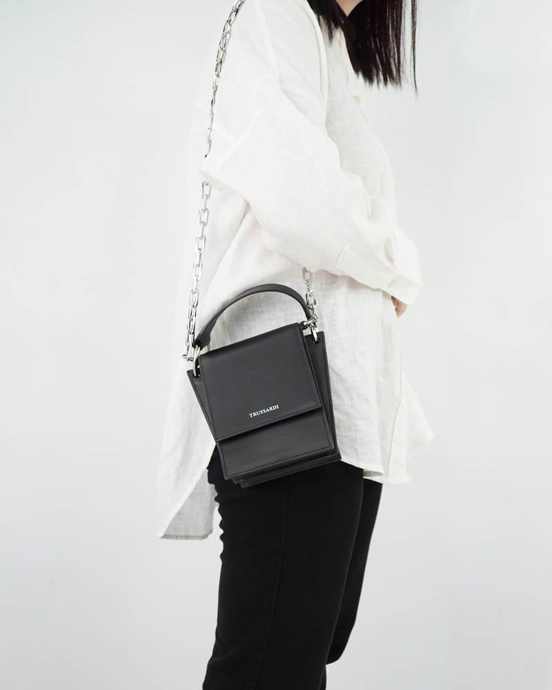 TRUSSARDI