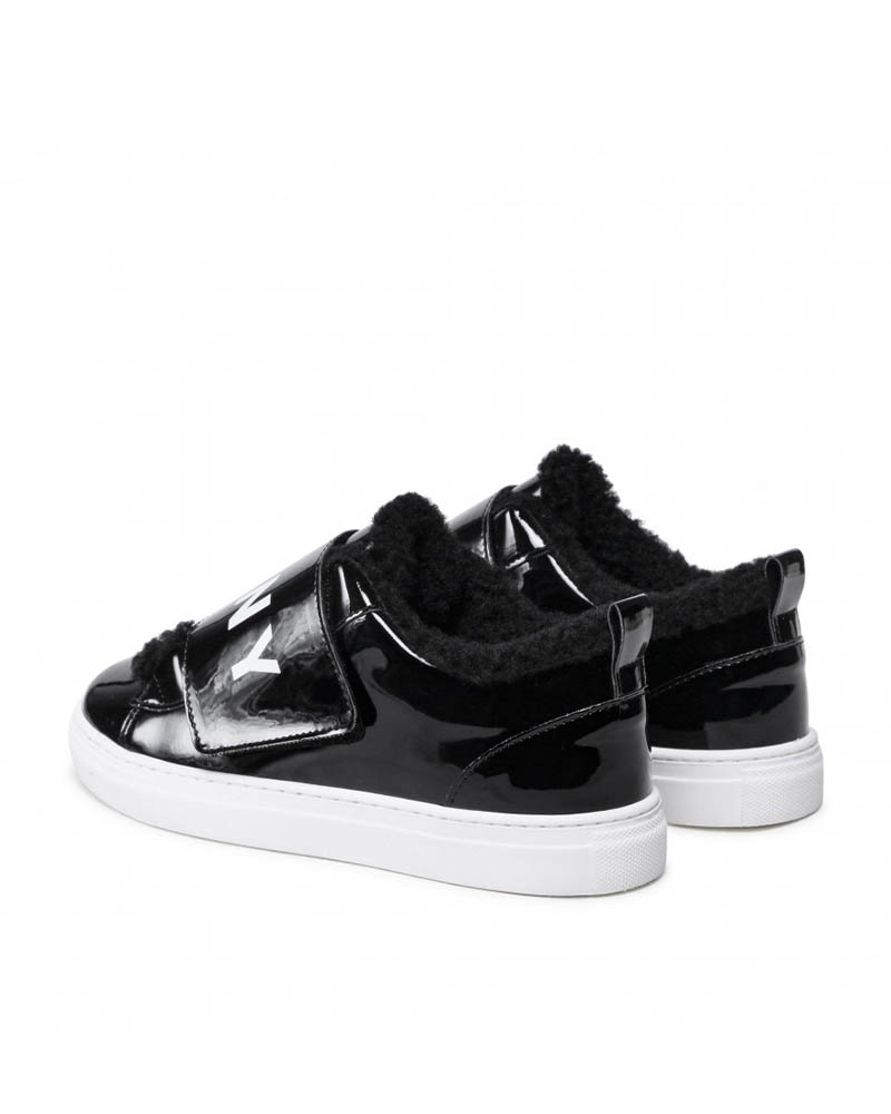 DKNY