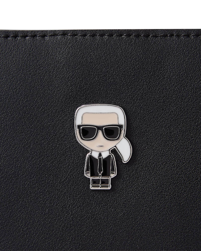 KARLLAGERFELD