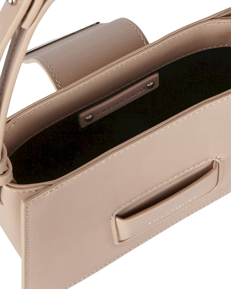 TRUSSARDI
