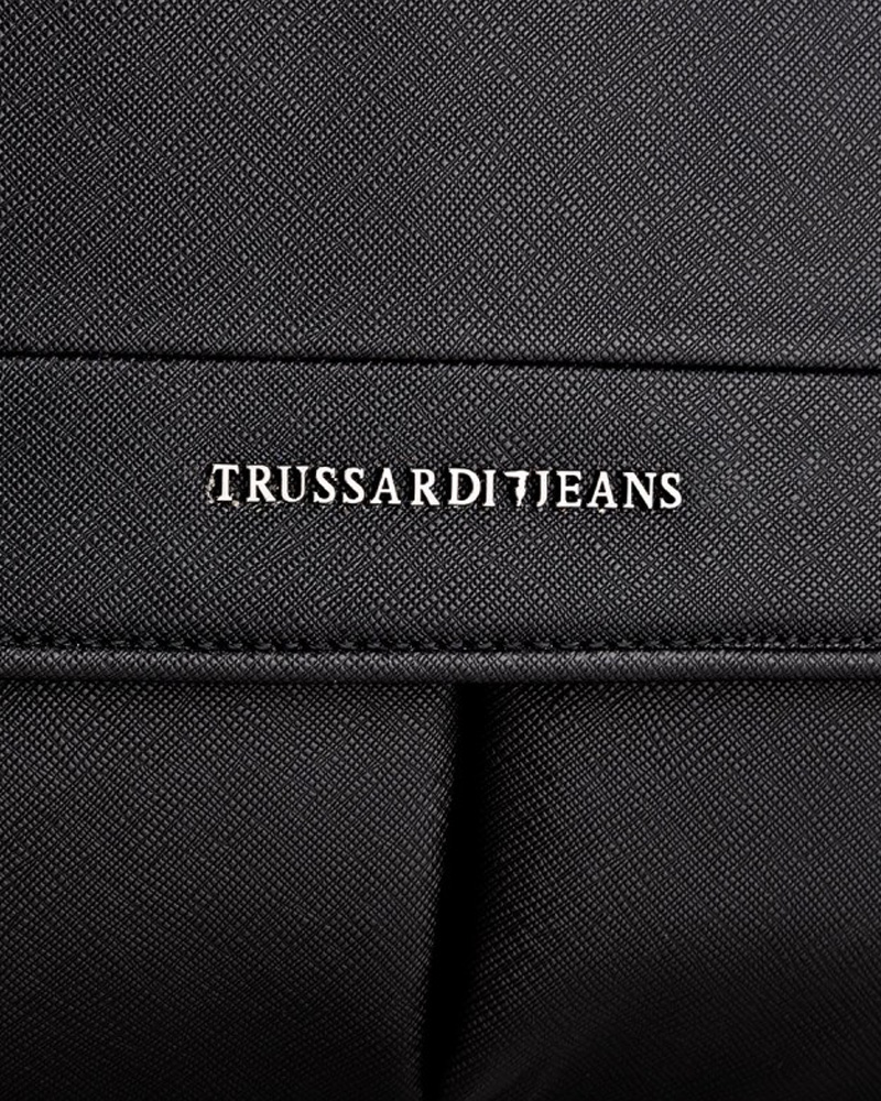 TRUSSARDI