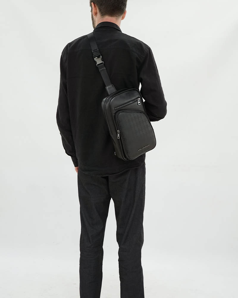 KARLLAGERFELD