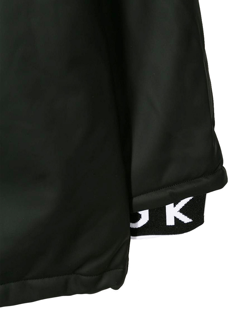 DKNY
